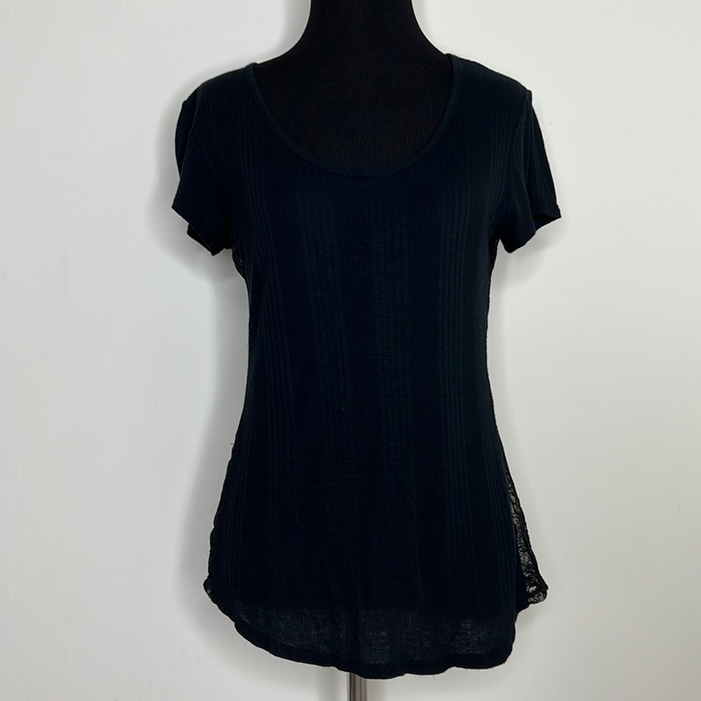 LA MADE Black Thin Ribbed Side Lace Tee S
